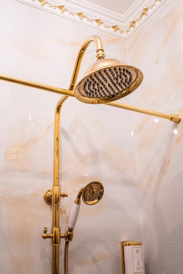 Private Museum Apartment With Antique Decor Bukurešť Exteriér fotografie